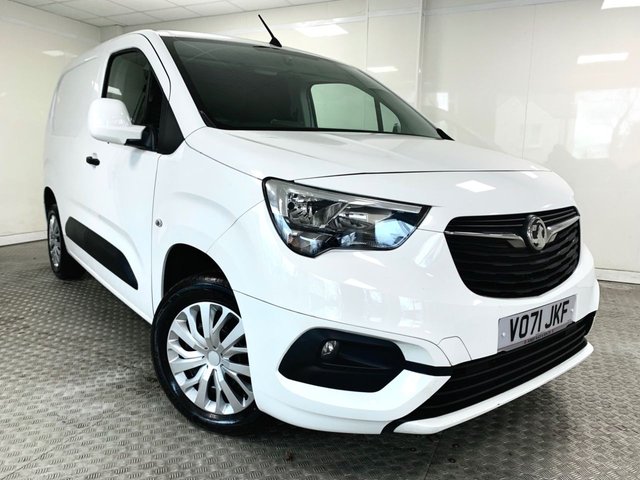 2021 Vauxhall Combo 1.5L Sportive 4dr