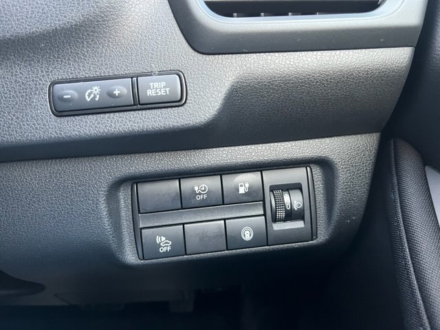 2021 Nissan Leaf - Photo 12