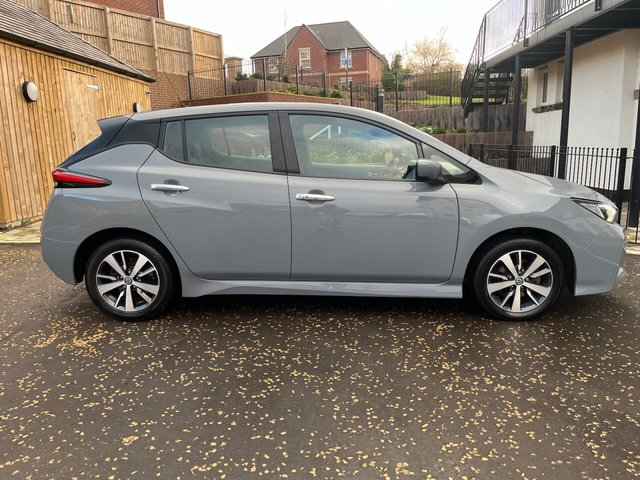 2021 Nissan Leaf - Photo 9