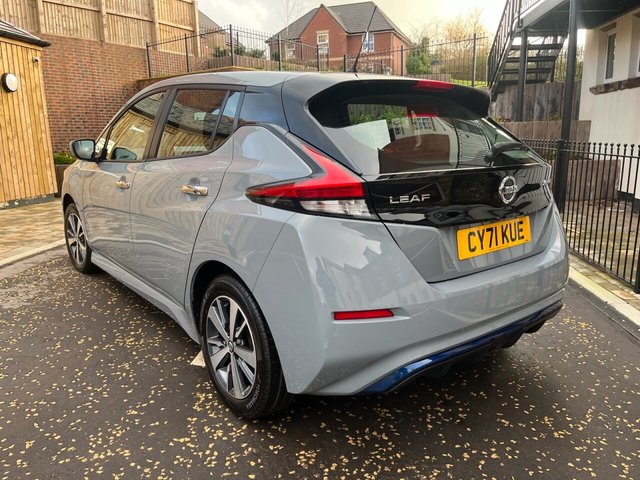 2021 Nissan Leaf - Photo 6