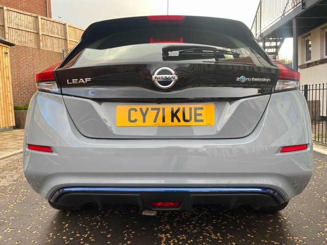 2021 Nissan Leaf - Photo 8