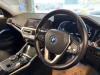 USED 2022 72 BMW 3 SERIES 2.0 330e 12kWh SE Pro Touring 5dr Petrol Plug-in Hybrid Auto xDrive Euro 6 (s/s) (292 ps)+1 OWNER FROM NEW+PARK CONTROL+HISTORY+4 WHEEL DRIVE MODEL+NAV+DAB+PRIVACY+BLUETOOTH+MEDIA+USB+AUX+CLIMATE+ALLOYS+CRUISE+ 1 OWNER FROM NEW+PARK CONTROL+HISTORY+4 WHEEL DRIVE MODEL+NAV+DAB+PRIVACY+BLUETOOTH+MEDIA+USB+AUX+CLIMATE+ALLOYS+CRUISE+HPI CLEAR