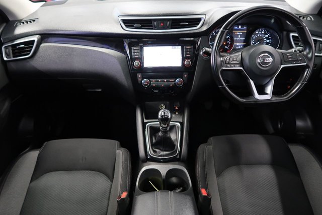 2020 NISSAN QASHQAI 1.3 DIG-T N-Connecta SUV 5dr Petrol Manual Euro 6 (s/s) (140 ps) - Photo 2