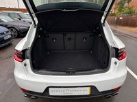 USED 2017 66 PORSCHE MACAN 2.0 PDK 4WD EURO 6 SAT NAV REVERSE CAMERA 20" WHEELS CRUISE CONTROL