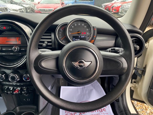 2016 MINI Hatch 1.5L Cooper D 3dr - Photo 10