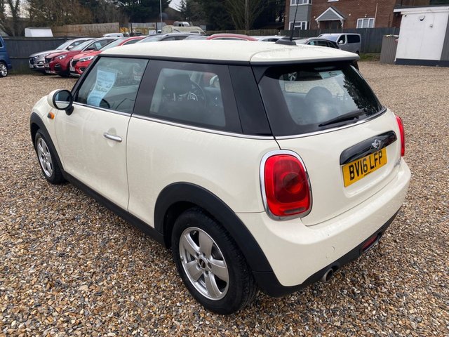 2016 MINI Hatch 1.5L Cooper D 3dr - Photo 6