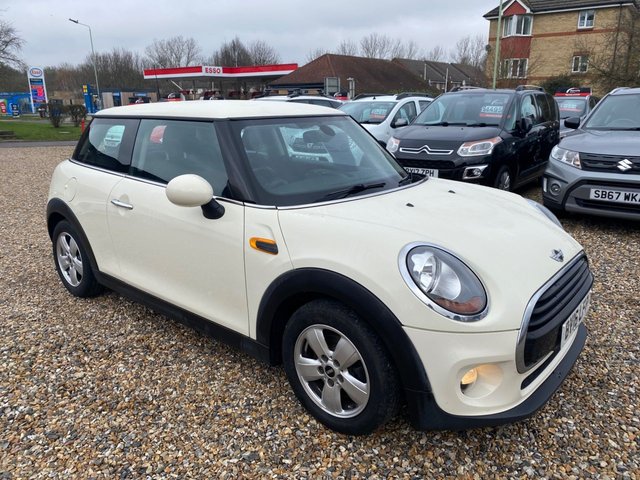 2016 MINI Hatch 1.5L Cooper D 3dr - Photo 2