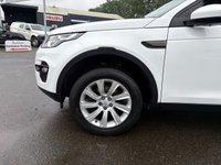 USED 2015 65 LAND ROVER DISCOVERY SPORT 2.0 TD4 SE Tech SUV 5dr Diesel Auto 4WD Euro 6 (s/s) (180 ps) A STUNNING ADDITION TO OUR FORECOURT FINIISHED IN MASSIVELY POPULAR FUJI WHITE PAINT+4 WHEEL DRIVE+7 SEATER+SERVICE HISTORY+DIESEL+AUTOMATIC+ULEZ COMPLIANT+HALF LEATHER INTERIOR+SATELLITE NAVIGATION+PARK ASSIST+CLIMATE CONTROL+18 INCH ALLOY WHEELS+LAND ROVER AUDIO+11 SPEAKERS/SUBWOOFER+CALL NOW TO ARRANGE A VIEWING!!!!!!!!!!!!!!!!!!!!!!!!!!!!!!!!!!!!!!!!!!!!