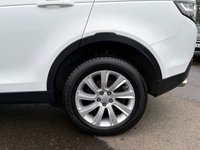 USED 2015 65 LAND ROVER DISCOVERY SPORT 2.0 TD4 SE Tech SUV 5dr Diesel Auto 4WD Euro 6 (s/s) (180 ps) A STUNNING ADDITION TO OUR FORECOURT FINIISHED IN MASSIVELY POPULAR FUJI WHITE PAINT+4 WHEEL DRIVE+7 SEATER+SERVICE HISTORY+DIESEL+AUTOMATIC+ULEZ COMPLIANT+HALF LEATHER INTERIOR+SATELLITE NAVIGATION+PARK ASSIST+CLIMATE CONTROL+18 INCH ALLOY WHEELS+LAND ROVER AUDIO+11 SPEAKERS/SUBWOOFER+CALL NOW TO ARRANGE A VIEWING!!!!!!!!!!!!!!!!!!!!!!!!!!!!!!!!!!!!!!!!!!!!