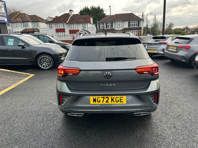 View our VOLKSWAGEN T-ROC
