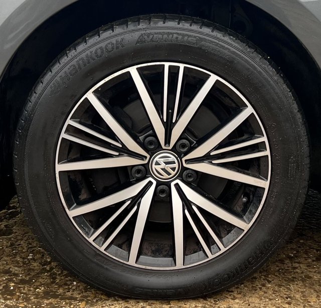 2018 VOLKSWAGEN GOLF 1.6 TDI SE Estate 5dr Diesel Manual Euro 6 (s/s) (115 ps) - Photo 11