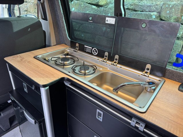 2021 VOLKSWAGEN TRANSPORTER 2021 2.0 TDI T32 Highline Kombi Double Cab 5dr Diesel Manual FWD SWB Euro 6 (s/s) (150 ps) - Photo 5