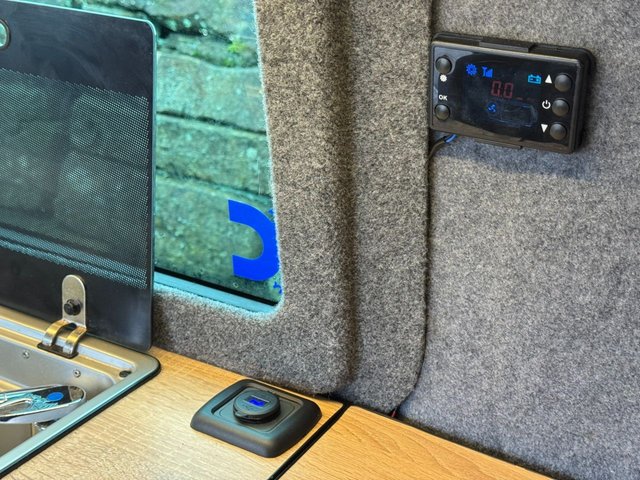 2021 VOLKSWAGEN TRANSPORTER 2021 2.0 TDI T32 Highline Kombi Double Cab 5dr Diesel Manual FWD SWB Euro 6 (s/s) (150 ps) - Photo 6