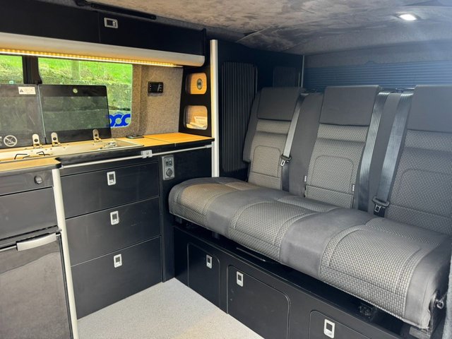 2021 VOLKSWAGEN TRANSPORTER 2021 2.0 TDI T32 Highline Kombi Double Cab 5dr Diesel Manual FWD SWB Euro 6 (s/s) (150 ps) - Photo 8