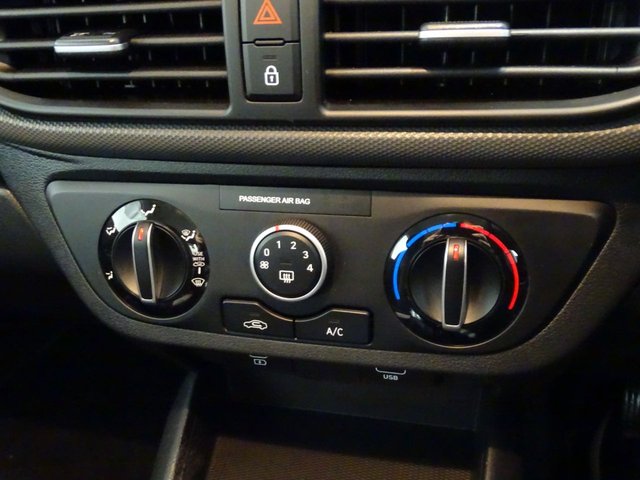 2023 Hyundai I10 1L Advance 5dr - Photo 9