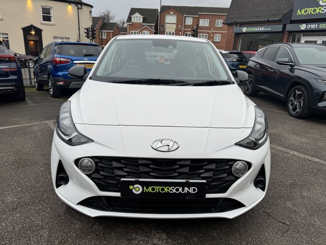 2022 HYUNDAI I10 2022 1.0 SE Connect Hatchback 5dr Petrol Auto - Photo 2