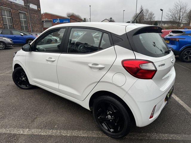 2022 HYUNDAI I10 2022 1.0 SE Connect Hatchback 5dr Petrol Auto - Photo 3