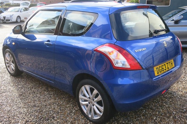 2013 SUZUKI SWIFT - Photo 5