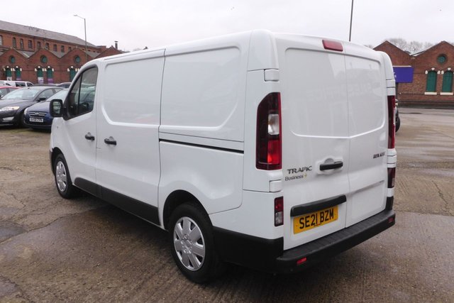 2021 RENAULT TRAFIC - Photo 3