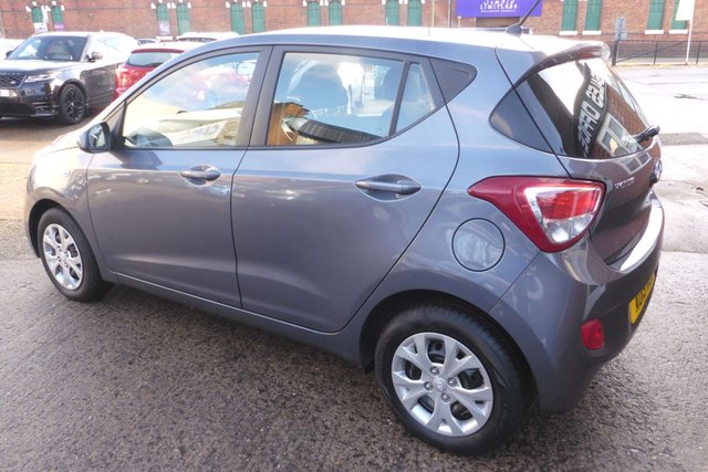 2015 HYUNDAI I10 - Photo 3