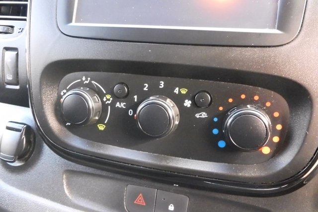 2019 VAUXHALL VIVARO - Photo 4