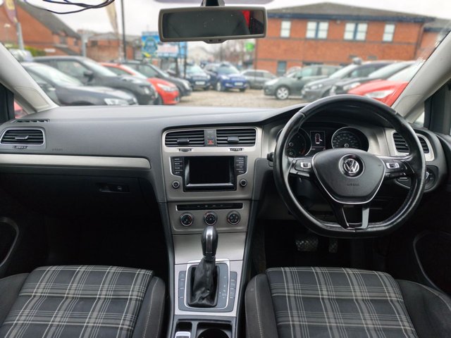 2015 VOLKSWAGEN GOLF - Photo 3