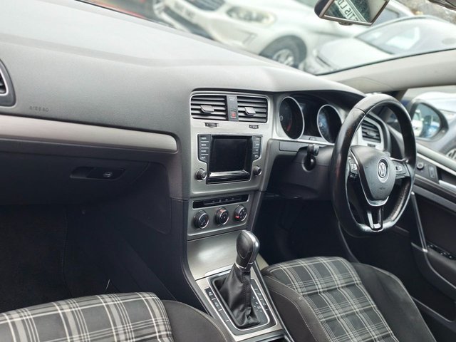 2015 VOLKSWAGEN GOLF - Photo 11