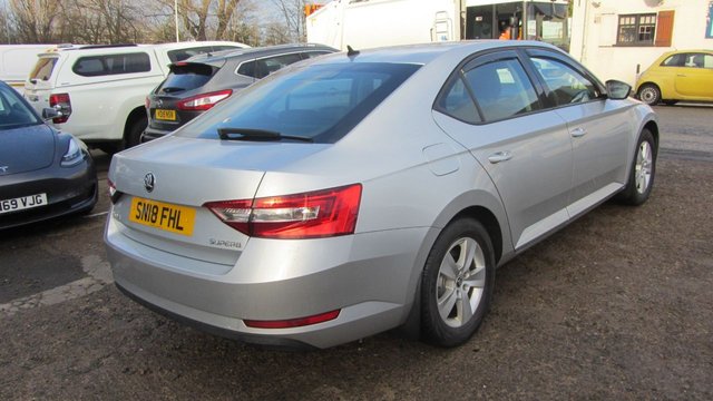 2018 SKODA SUPERB DIESEL HATCHBACK - Photo 6