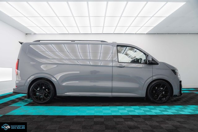 2026 Volkswagen Transporter - Photo 3