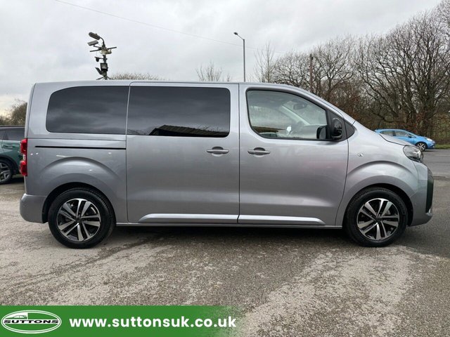 View our PEUGEOT E- Traveller