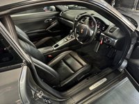 USED 2014 64 PORSCHE CAYMAN 2.7 981 Coupe 2dr Petrol PDK Euro 6 (s/s) (275 ps) 2014/64 PORSCHE CAYMAN 981 2.7 PDK - ONLY 55K MILES - 5 SERVICES TO 54K MILES - AGATE GREY - LEATHER - NAV - 20 INCH CARRERA S WHEELS