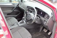 PRE-OWNED 2017 17 VOLKSWAGEN GOLF 2.0 TDI BlueMotion Tech Alltrack Estate 5dr Diesel DSG 4Motion Euro 6 (s/s) (184 ps) 