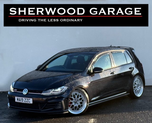 View our VOLKSWAGEN GOLF