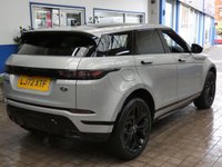 USED 2022 72 LAND ROVER RANGE ROVER EVOQUE 1.5 P300e 12.2kWh Edition SUV 5dr Petrol Plug-in Hybrid Auto 4WD Euro 6 (s/s) (309 ps) SUNROOF SAT NAV LEATHER REAR VIEW CAMERA PARKING SENSORS 1 OWNER SERVICE HISOTRY WARRANTY