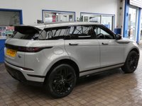 USED 2022 72 LAND ROVER RANGE ROVER EVOQUE 1.5 P300e 12.2kWh Edition SUV 5dr Petrol Plug-in Hybrid Auto 4WD Euro 6 (s/s) (309 ps) SUNROOF SAT NAV LEATHER REAR VIEW CAMERA PARKING SENSORS 1 OWNER SERVICE HISOTRY WARRANTY