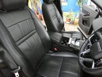 USED 2022 72 LAND ROVER RANGE ROVER EVOQUE 1.5 P300e 12.2kWh Edition SUV 5dr Petrol Plug-in Hybrid Auto 4WD Euro 6 (s/s) (309 ps) SUNROOF SAT NAV LEATHER REAR VIEW CAMERA PARKING SENSORS 1 OWNER SERVICE HISOTRY WARRANTY
