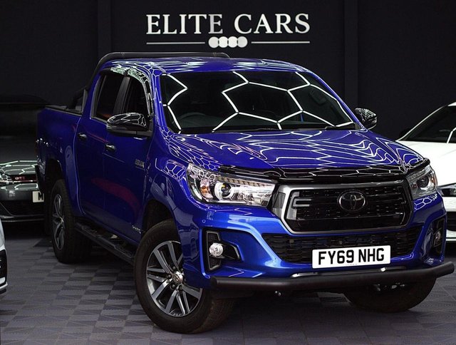 2019 69 Toyota HI-Lux 2.4 D-4D Invincible X Pickup Double Cab 4dr Diesel Auto 4WD Euro 6 (s/s) (TSS) (150 ps)