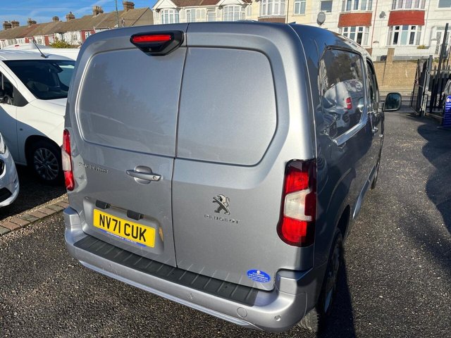 2021 PEUGEOT PARTNER - Photo 9