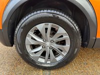 USED 2020 70 PEUGEOT E-2008 50kWh Active SUV 5dr Electric Auto (136 ps) A GREAT EXAMPLE INSIDE AND OUT.