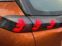 USED 2020 70 PEUGEOT E-2008 50kWh Active SUV 5dr Electric Auto (136 ps) A GREAT EXAMPLE INSIDE AND OUT.