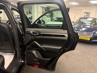 USED 2015 15 PORSCHE CAYENNE 3.0 V6 E-Hybrid S SUV 5dr Petrol Plug-in Hybrid TiptronicS 4WD Euro 6 (s/s) (416 ps) ****BINGLEY, WEST YORKSHIRE, YOU&rsquo;RE CARING AND FRIENDLY APPROACHABLE USED CAR DEALER****