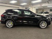 USED 2015 15 PORSCHE CAYENNE 3.0 V6 E-Hybrid S SUV 5dr Petrol Plug-in Hybrid TiptronicS 4WD Euro 6 (s/s) (416 ps) ****BINGLEY, WEST YORKSHIRE, YOU&rsquo;RE CARING AND FRIENDLY APPROACHABLE USED CAR DEALER****