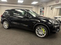 USED 2015 15 PORSCHE CAYENNE 3.0 V6 E-Hybrid S SUV 5dr Petrol Plug-in Hybrid TiptronicS 4WD Euro 6 (s/s) (416 ps) ****BINGLEY, WEST YORKSHIRE, YOU&rsquo;RE CARING AND FRIENDLY APPROACHABLE USED CAR DEALER****