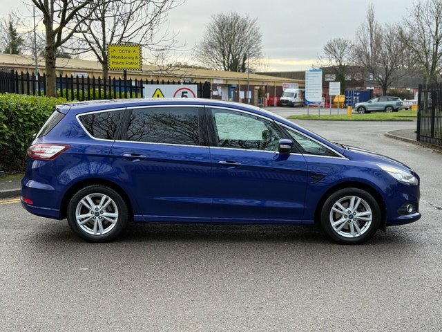 2017 Ford S-Max 2L Titanium 5dr - Photo 8