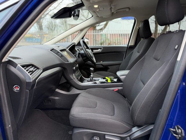 2017 Ford S-Max 2L Titanium 5dr - Photo 9