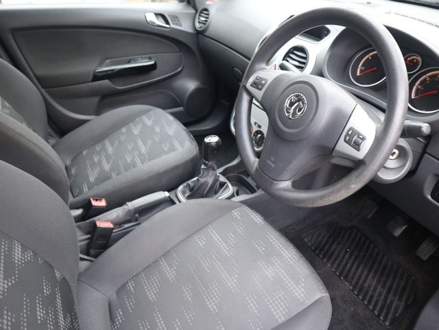2013 Vauxhall Corsa 1.3L Exclusiv 5dr - Photo 10
