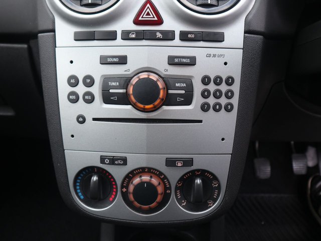 2013 Vauxhall Corsa 1.3L Exclusiv 5dr - Photo 12