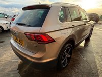 USED 2016 66 VOLKSWAGEN TIGUAN 2.0 TDI BlueMotion Tech SE Navigation SUV 5dr Diesel DSG 4Motion Euro 6 (s/s) (150 ps) 8 services* MOT March 2027* Automatic