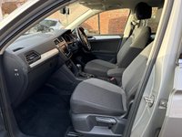 USED 2016 66 VOLKSWAGEN TIGUAN 2.0 TDI BlueMotion Tech SE Navigation SUV 5dr Diesel DSG 4Motion Euro 6 (s/s) (150 ps) 8 services* MOT March 2027* Automatic