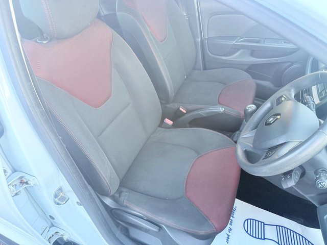 2013 RENAULT CLIO - Photo 11